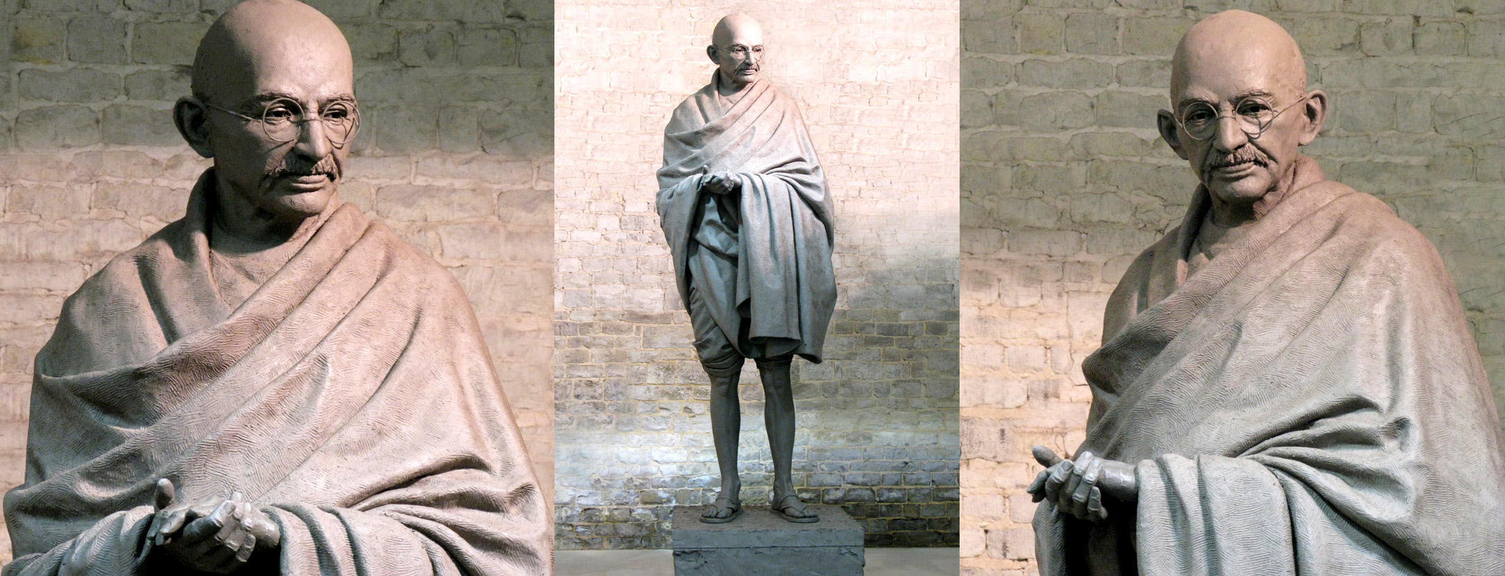 statue